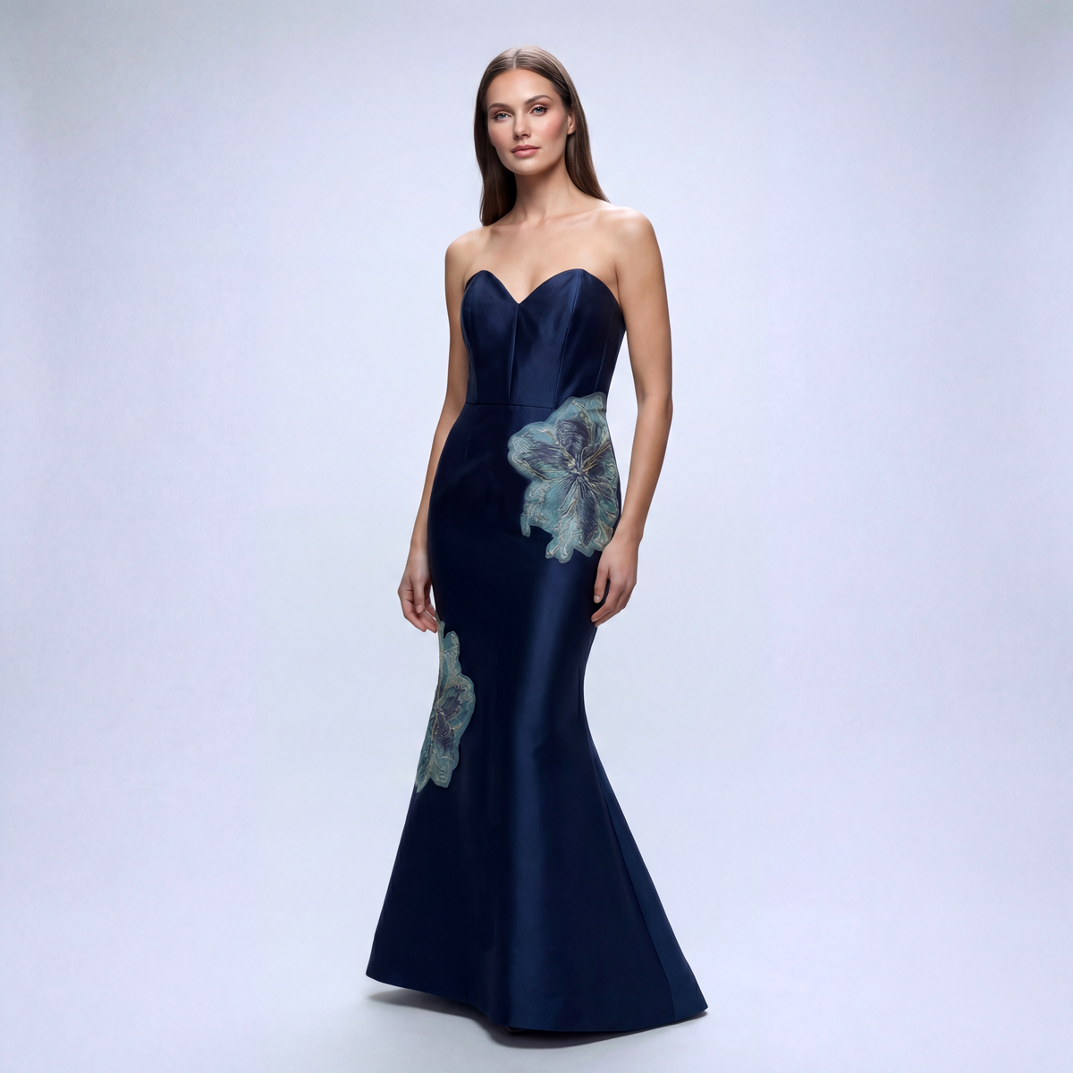 Sweatheart Neckline Flower Applique Mermaid Gown