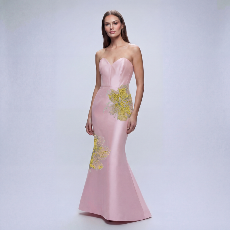 Sweatheart Neckline Flower Applique Mermaid Gown